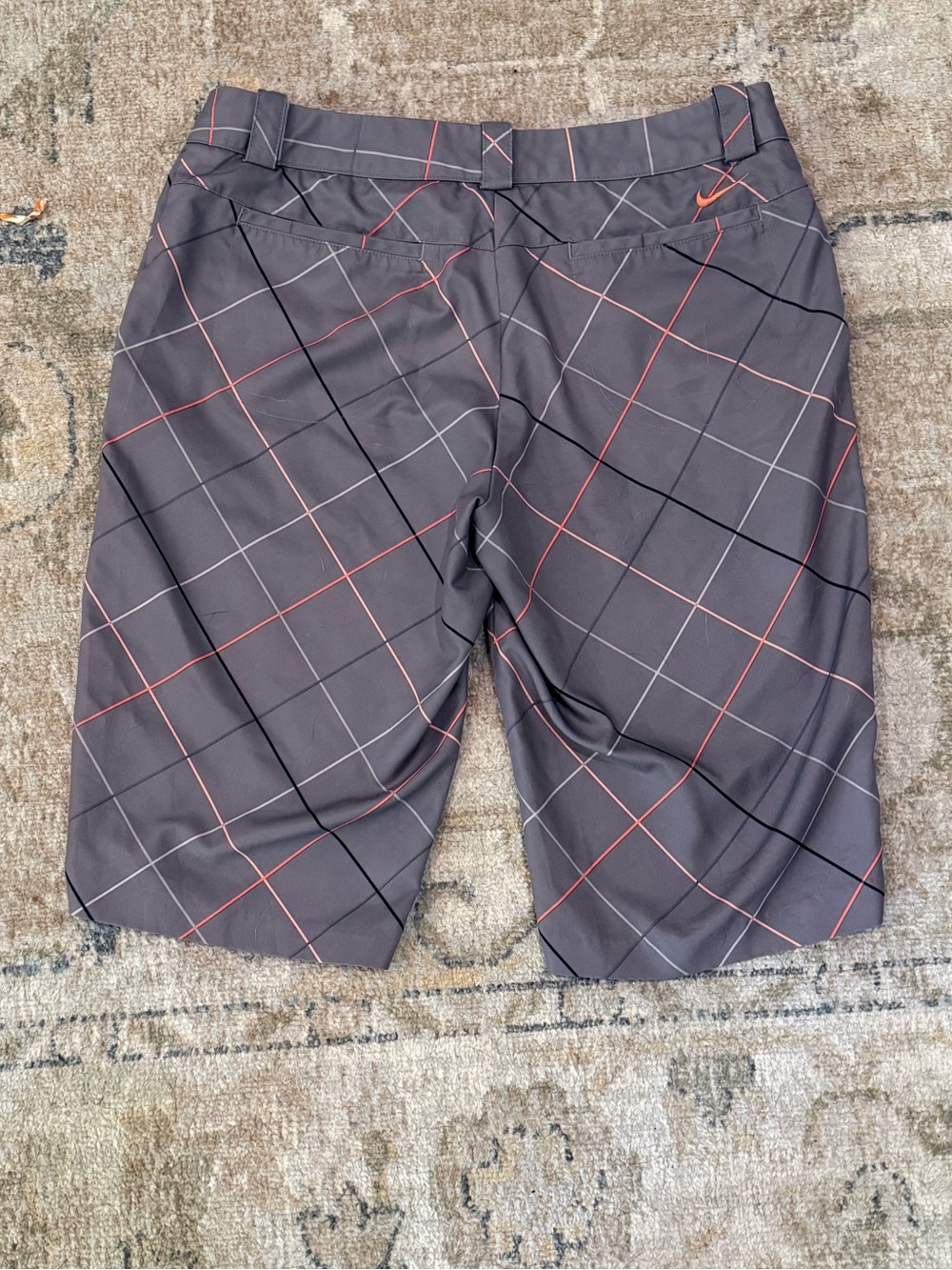 Nike Golf Gray Orange Plaid Bermuda Shorts - Womens Size 6 EUC - Picture 3 of 3